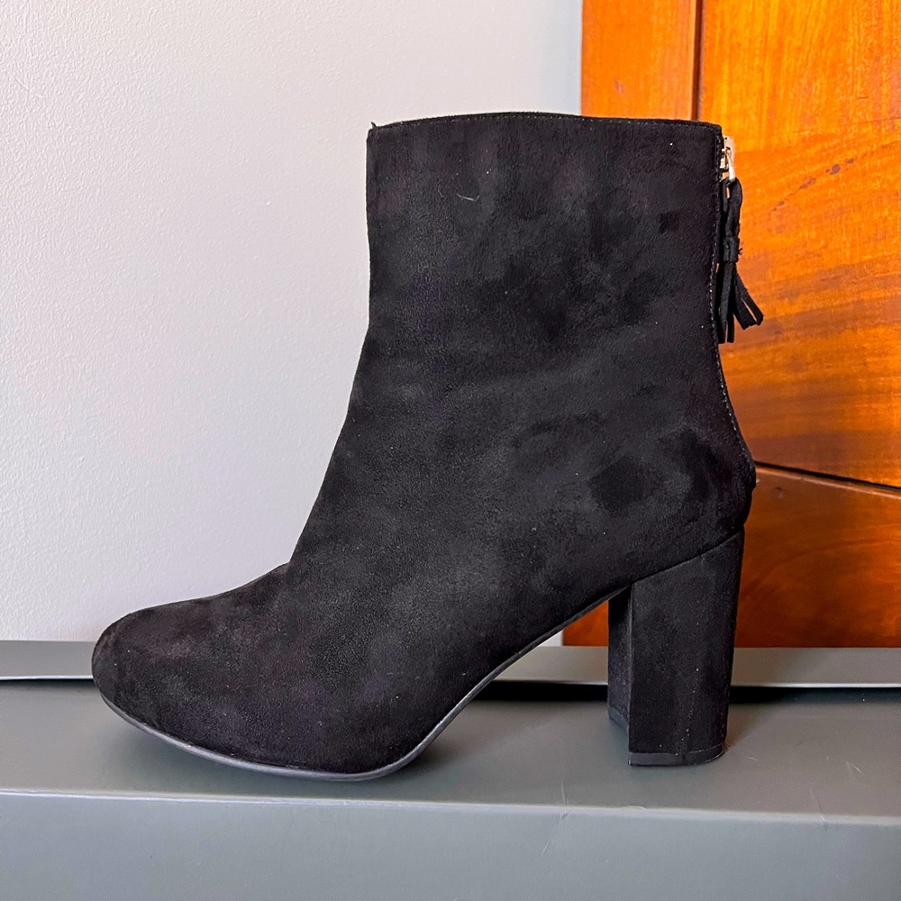 Diba Block Heel Ankle Boots — Size 9